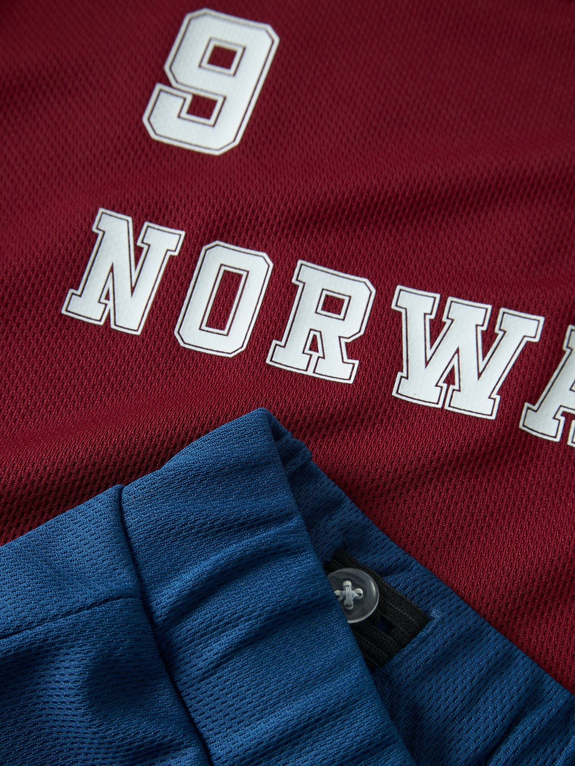 model_shot-front_full